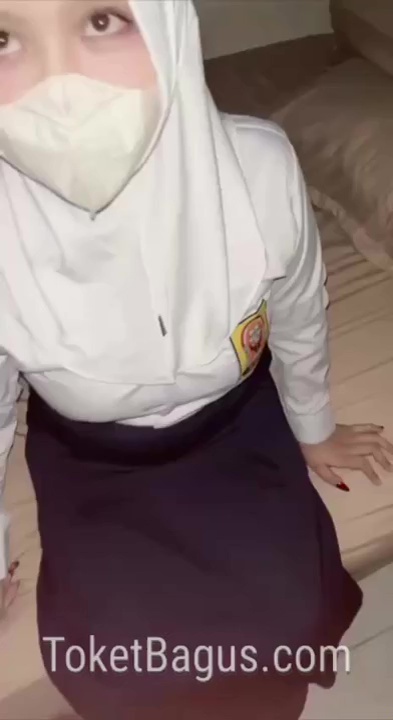 Anak ESEMPE Memek Tanpa Bulu cakep banget udah berani Open BO