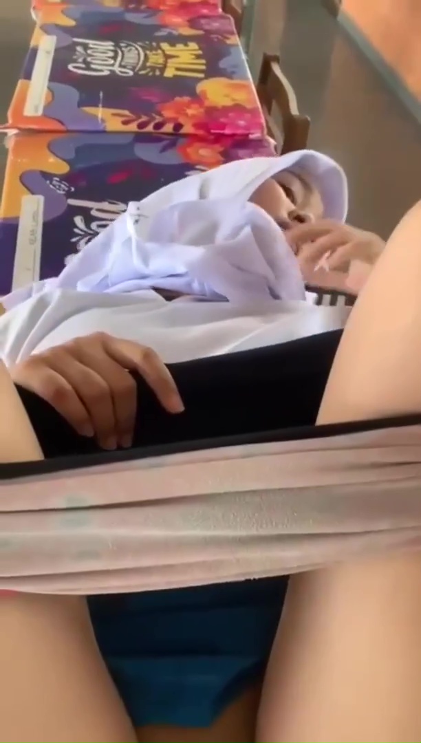 ABEGE murid ESEMPE Memek Udah Tembem Legit Di Entot